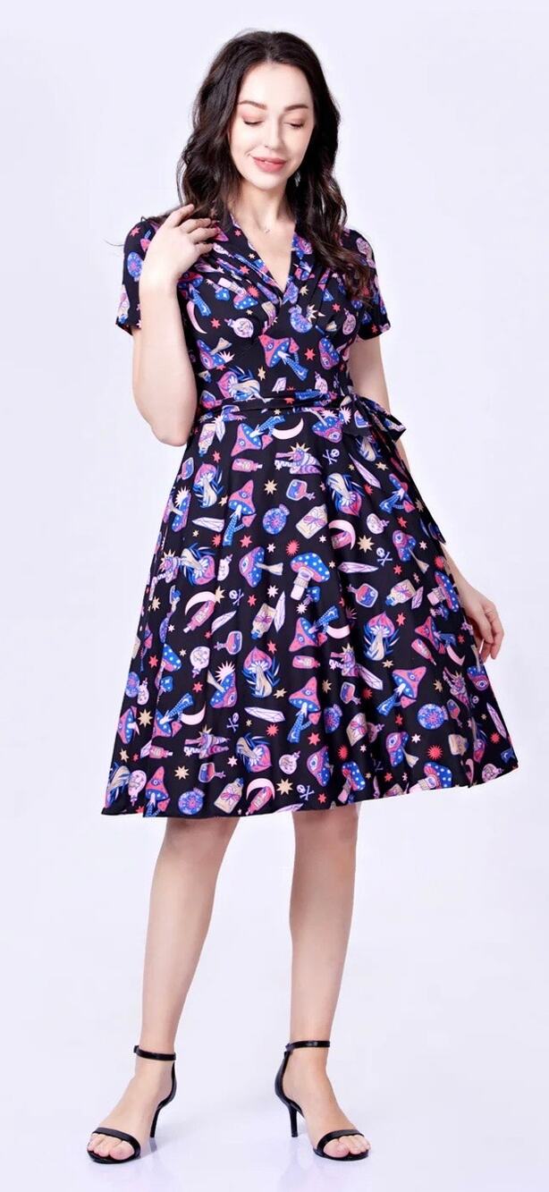 Unique Vintage Miss Lulo Soysilk Rose Potions Dress XS NWT - Picture 1 of 13